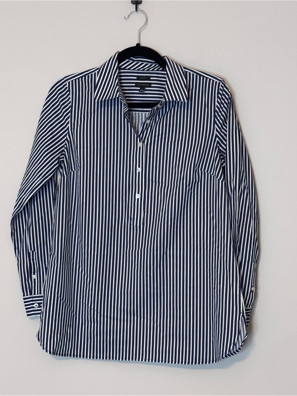 Talbots Women’s Size 4 Navy & White Striped Non-Iron Popover Shirt — NWOT